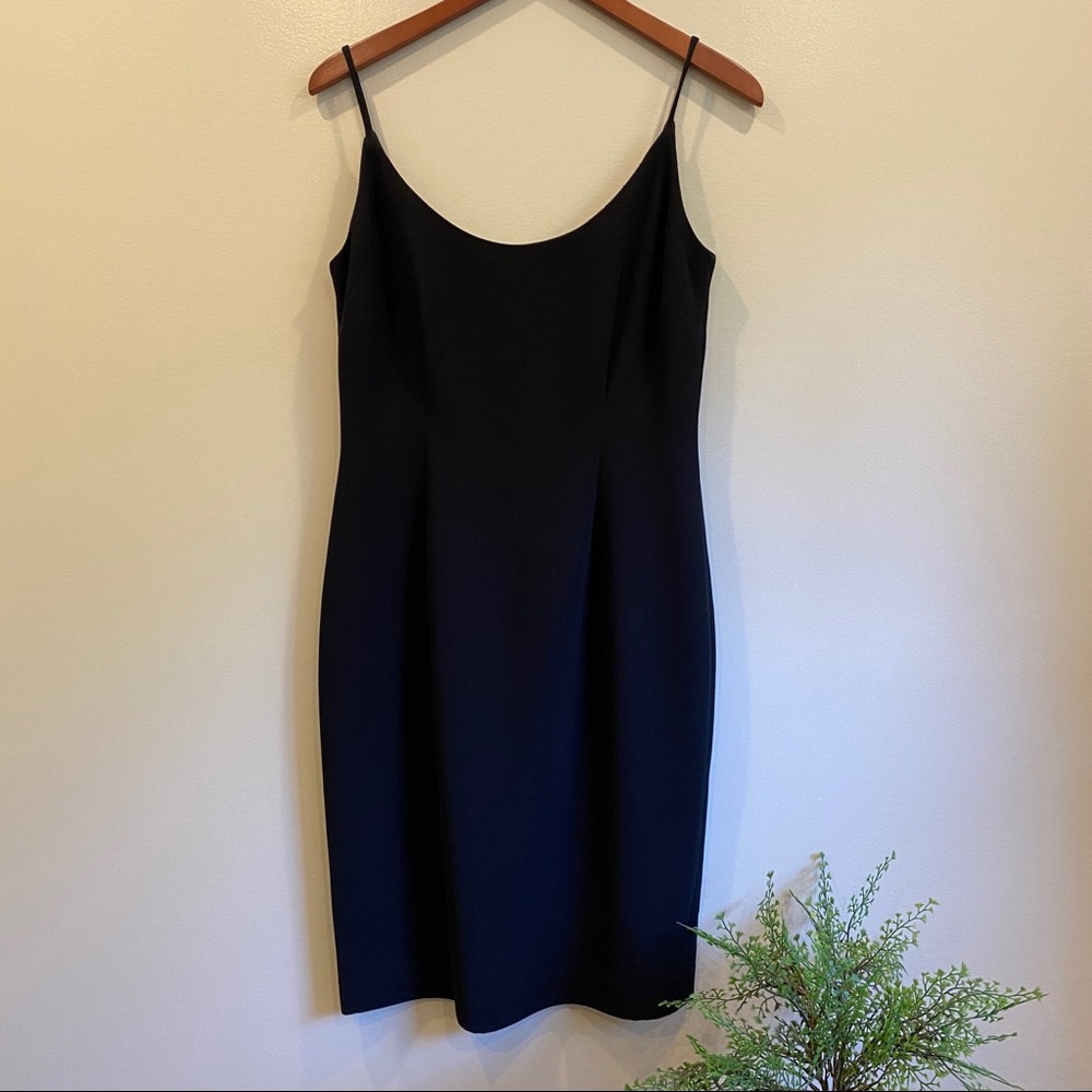 Maggy London, sz 6, little black dress. Beautiful plunging back, great quality!